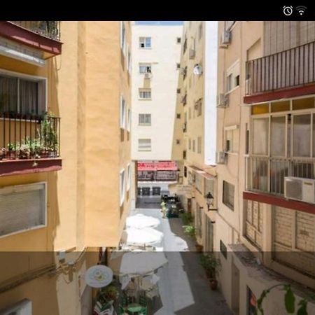 Tranquilidad En El Centro De La Ciudad Appartement Málaga Buitenkant foto